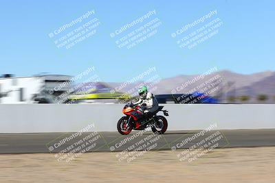 media/Jan-09-2022-SoCal Trackdays (Sun) [[2b1fec8404]]/Front Straight Speed Shots (1pm)/